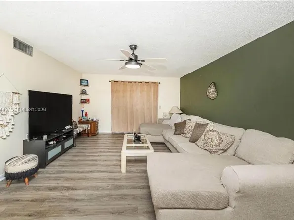 2615 NE 3rd Ct #4030, Boynton Beach, FL 33435