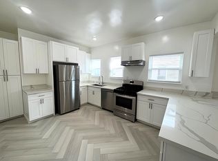 126 1/2 N Hamilton Dr, Beverly Hills, CA 90211