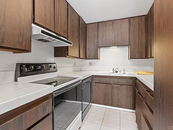 3rd image of 7833 Camino Glorita