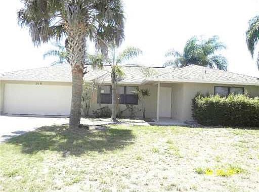 2nd image of 510 SW Dalton Cir