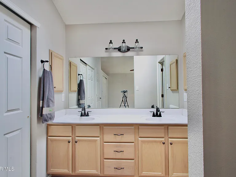 12229 Kingsgate Ct — Photo 41