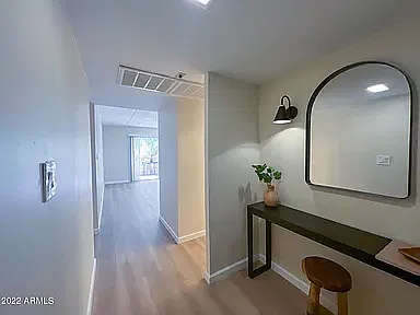 2 bed, 1200 sqft, $2,000 — Photo 2
