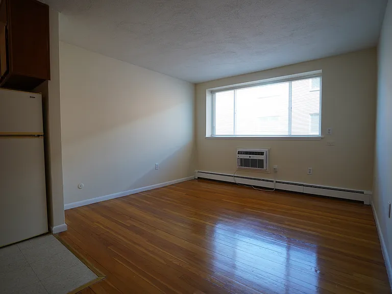 360 Market St #7 — Photo 4