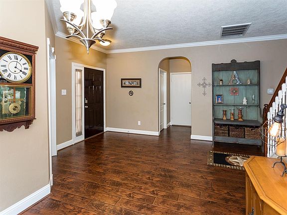 4th image of 7643 Shavano Ln