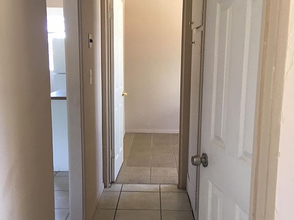 3rd image of 3617 E Lee St