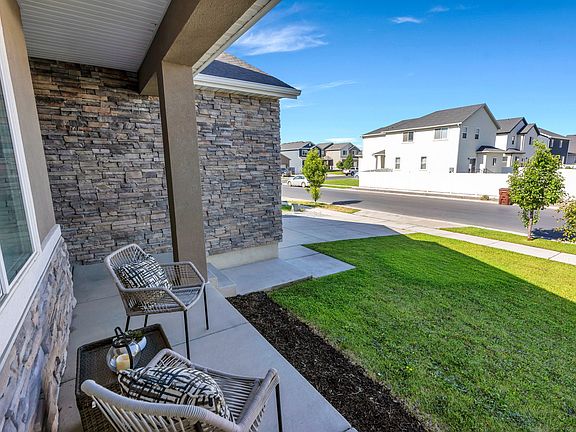 4th image of 3528 N Willy Way