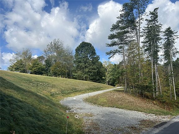 3rd image of 224 Morrow Rd