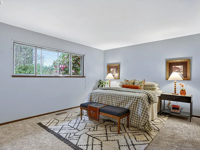 12855 SW Glenn Dr — Photo 12