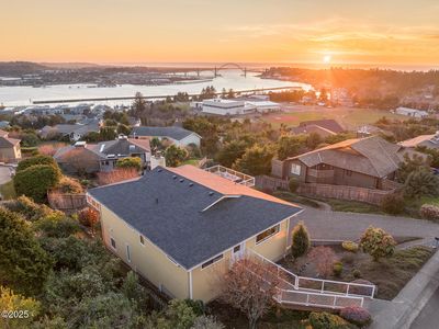 1056 SE 1st St, Newport, OR, 97365