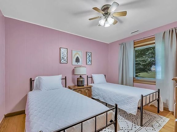 5th image of 4207 E Margaret Dr
