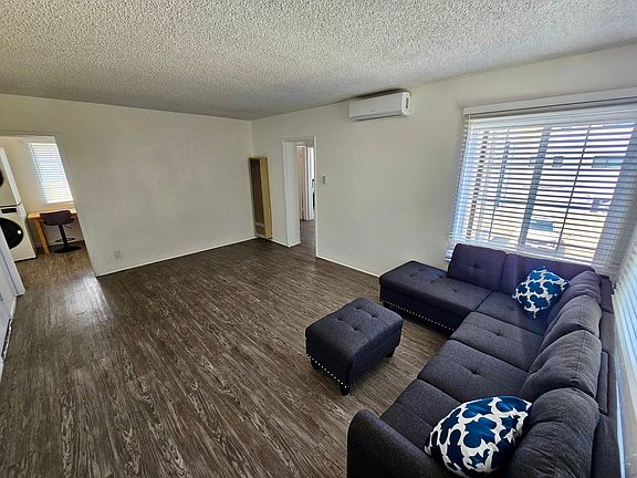 5th image of 1349 W 35th Pl #4