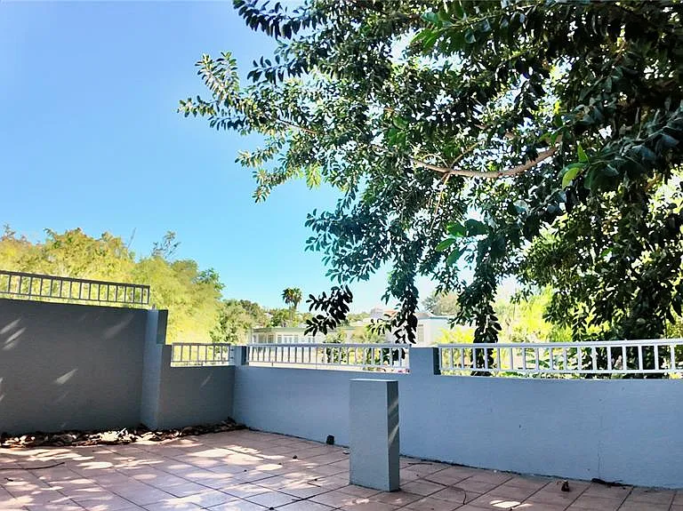 115 Sea Beach Dr — Photo 15
