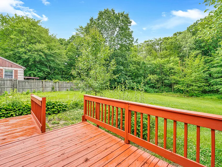 71 Devonwood Dr — Photo 8