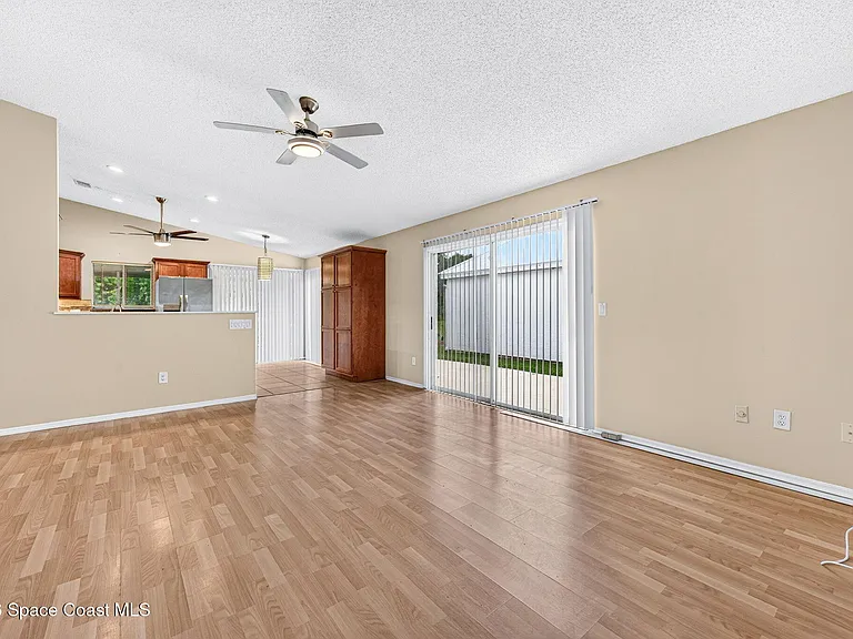 1923 Sugarberry Ct NE — Photo 15