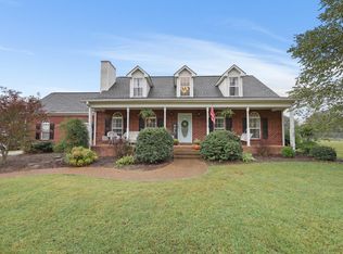 1400 Camp Ravine Rd, Burns, TN 37029