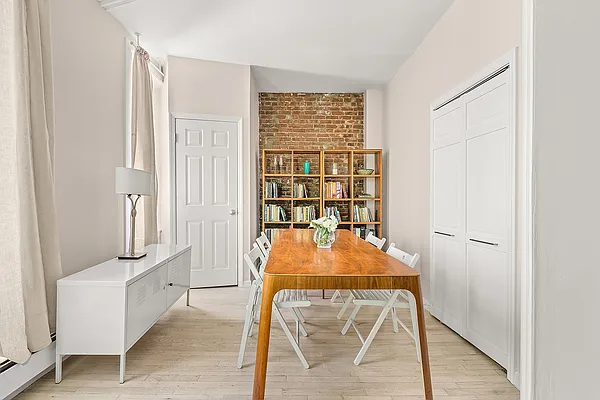 Sold by Compass | media 6