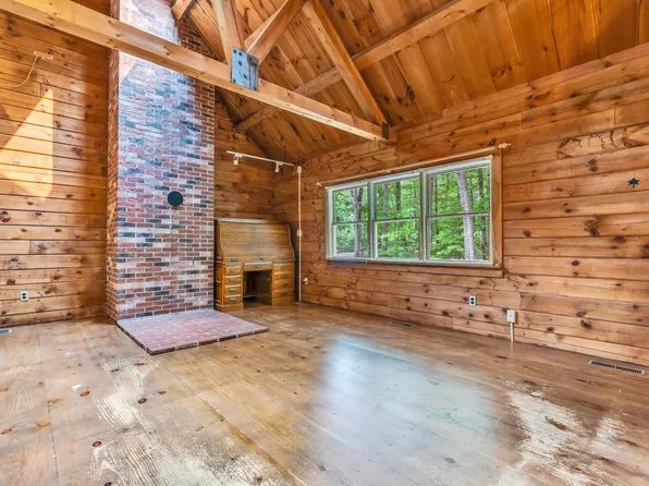 637 Bauneg Beg Hill Road, North Berwick, ME 03906