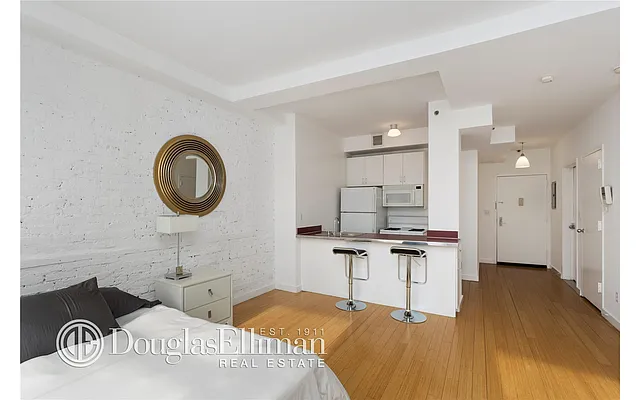 Rented by Douglas Elliman | media 47