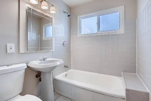 1315 S Kearney St — Photo 6