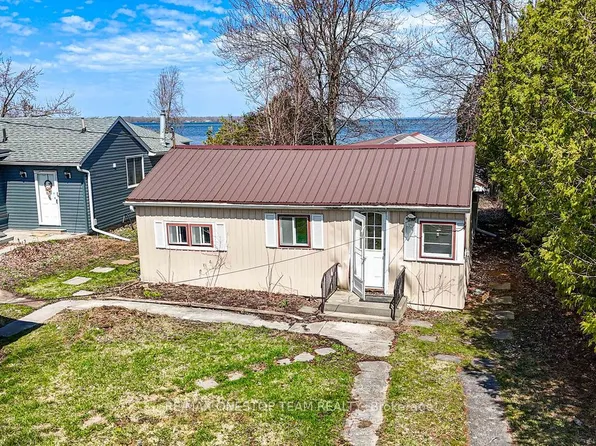 108 Moores Beach Rd, Georgina, ON L0E 1N0