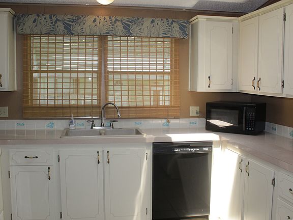 4th image of 37511 Oak Lake Dr