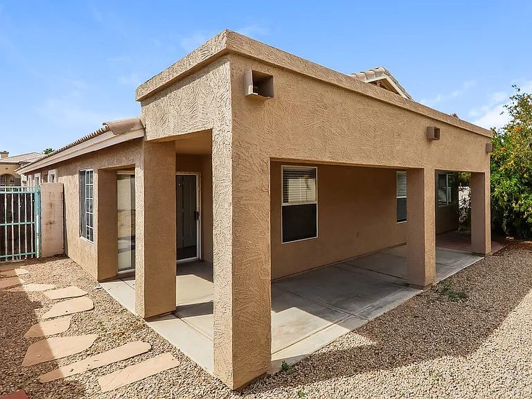 13122 W Wilshire Dr — Photo 16