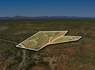 17600 S Dibera Pl, Tucson, AZ 85736