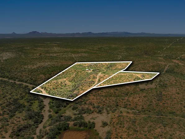 17600 S Dibera Pl, Tucson, AZ 85736