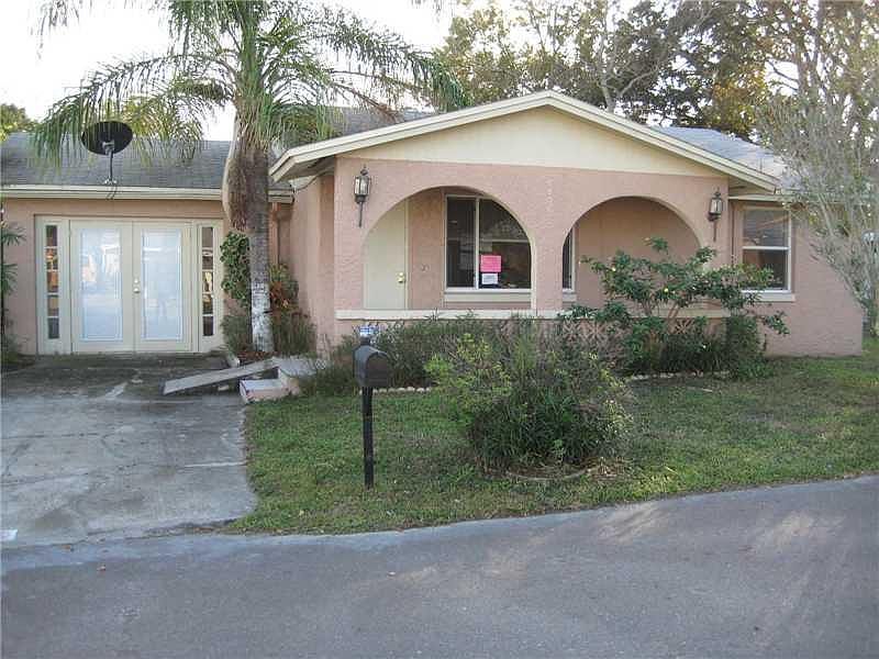 1st image of 6806 Middlewood Ct