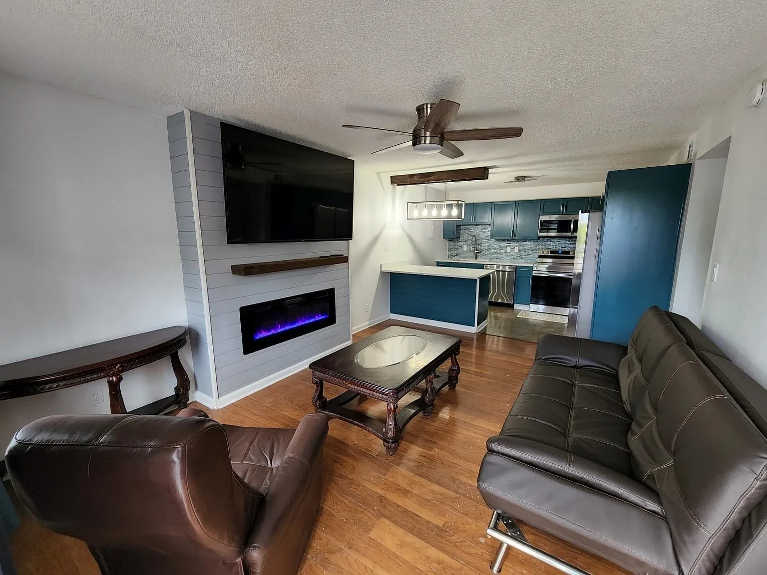 2 bed, 709 sqft, $1,500 — Photo 1