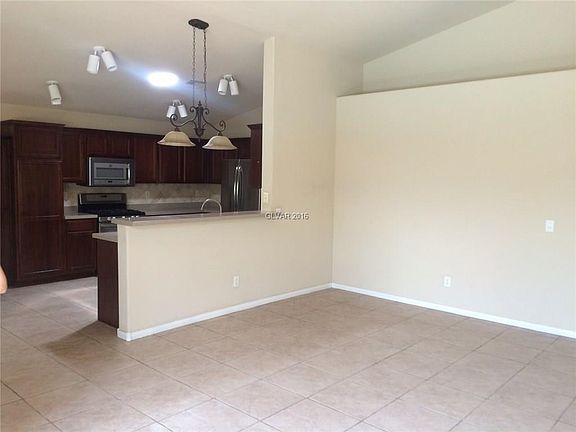 3rd image of 5587 La Sendas Ct