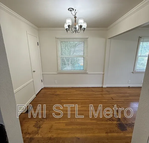 1238 Hoyt Dr — Photo 3