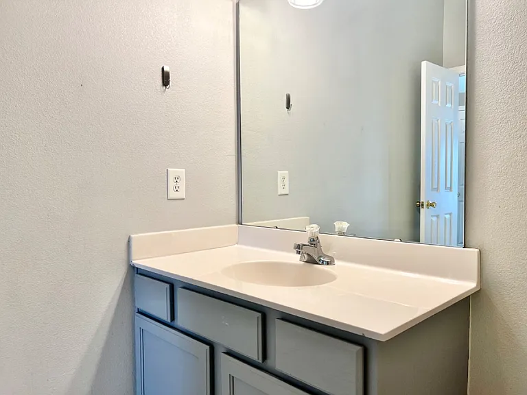 119 Ross Moore Ave — Photo 18