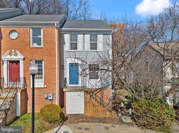 5017 9th St S, Arlington, VA 22204
