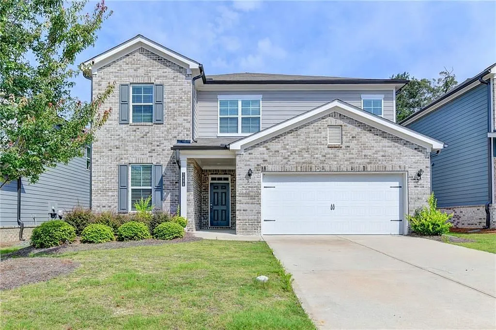 5 bed, 4.0 bath, 2833 sqft, $2,900 — Photo 1