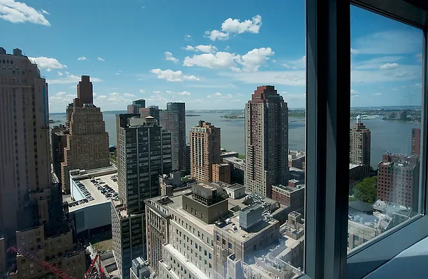 Rented by NOVO | media 73