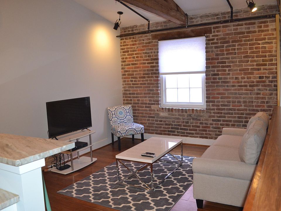 15 W Old St Petersburg VA Zillow