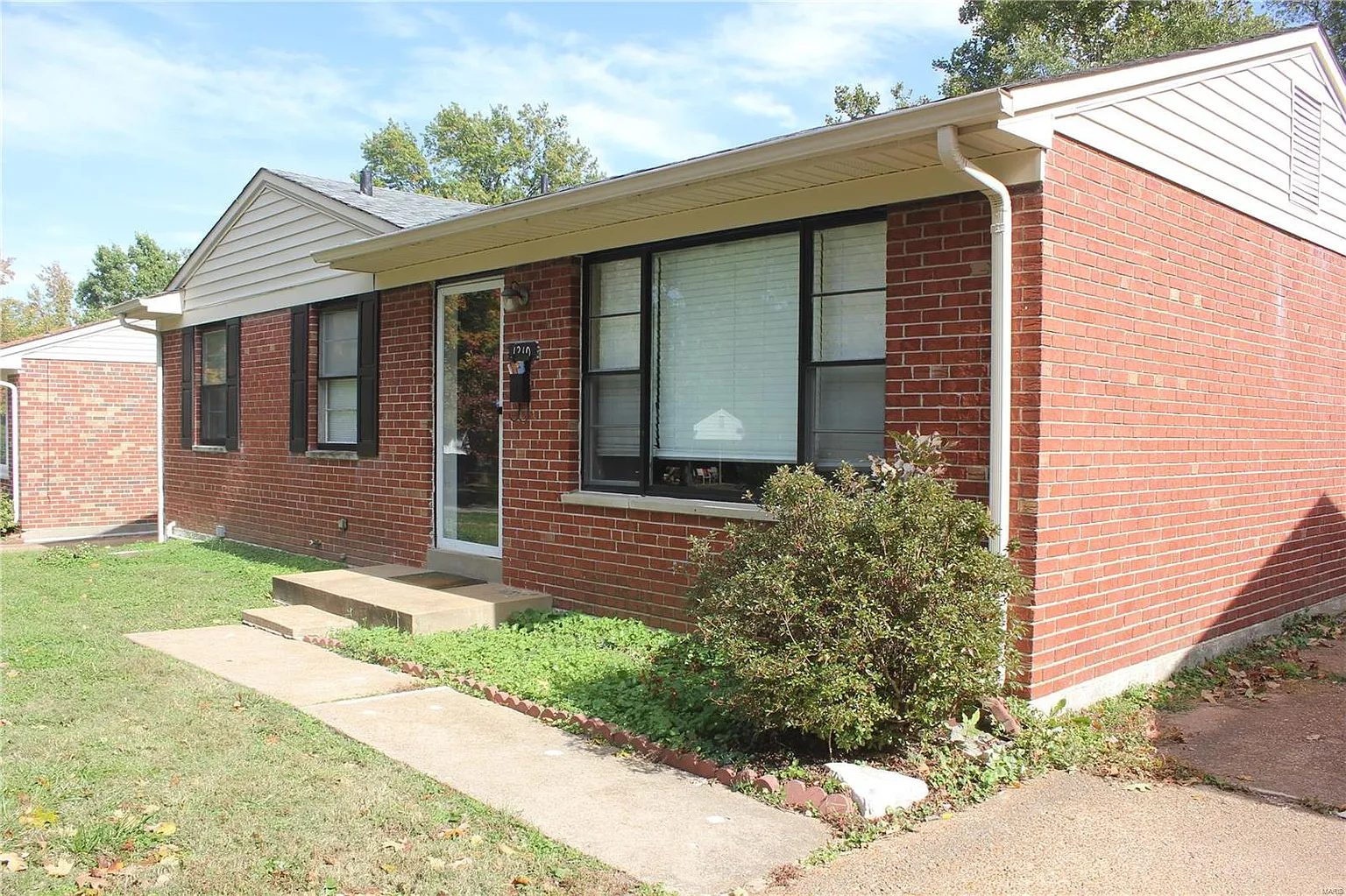 1210 Gilbert Ave photo 1