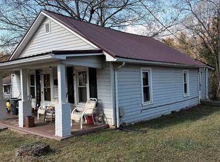 1418 Huggins St, Statesville, NC 28677