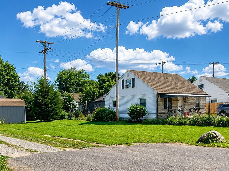 2nd image of 765 Lawndale Ave
