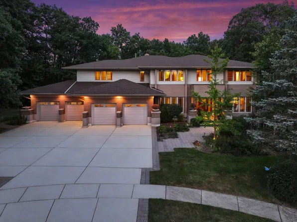 13001 Ravine Dr, Lemont, IL 60439