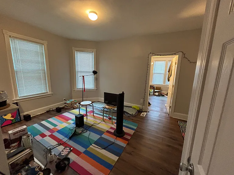 2411 Norwood Ave #1 — Photo 5