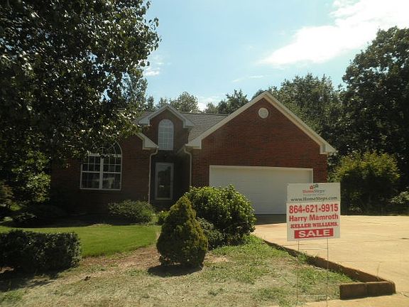 2nd image of 261 Glen Crest Dr