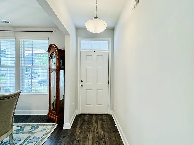2464 Campton Loop — Photo 5