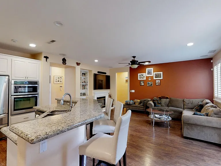 Wildflower Dr — Photo 31