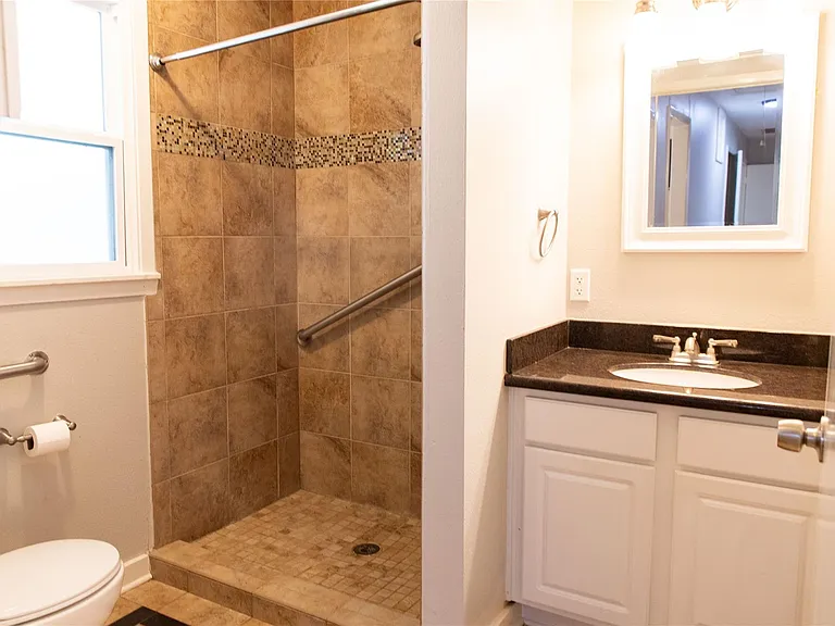 3314 Rochdale St — Photo 28