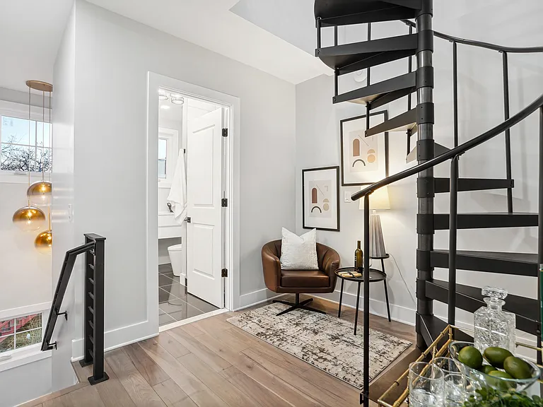 1805 Wiltberger St NW — Photo 9