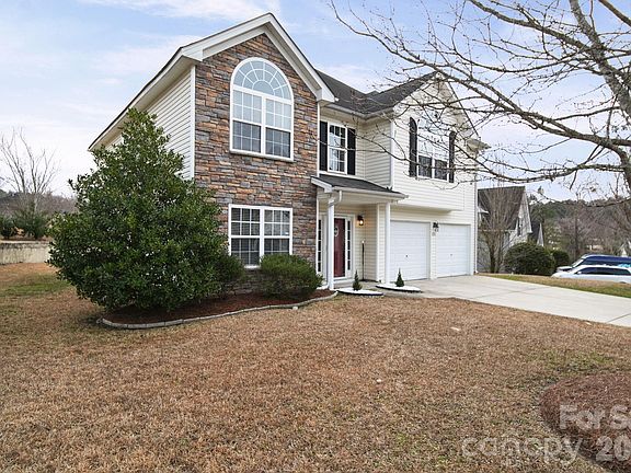 3rd image of 626 Winding Branch Rd