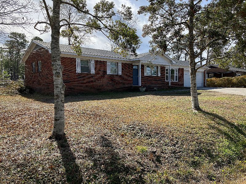 1st image of 225 Antoinette Dr