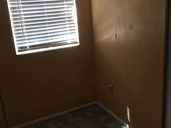 2nd image of 2560 Charleston Park Dr